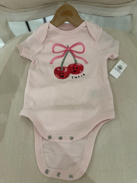 🍒 12~18 Mth Cute Pink Cherry Graphic Cotton Baby One-Piece NWT - Picture 4 of 5